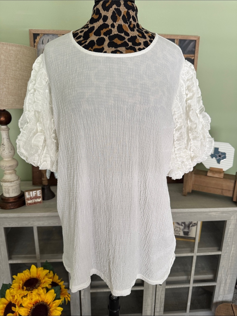 NWT  Oddi White Textured Puff Sleeve Women's Top Sz 1XL